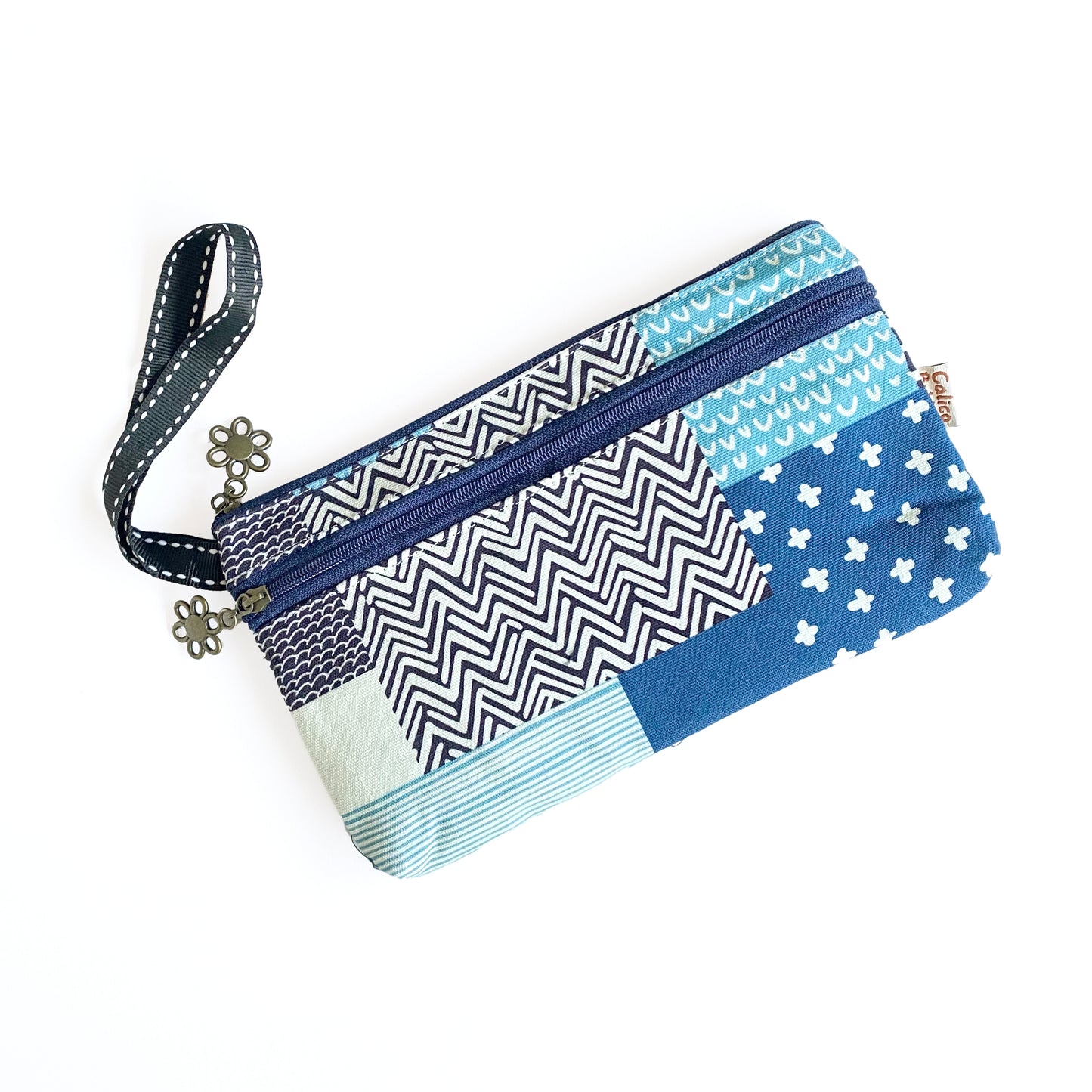 Shape Blue - Hand Pouch
